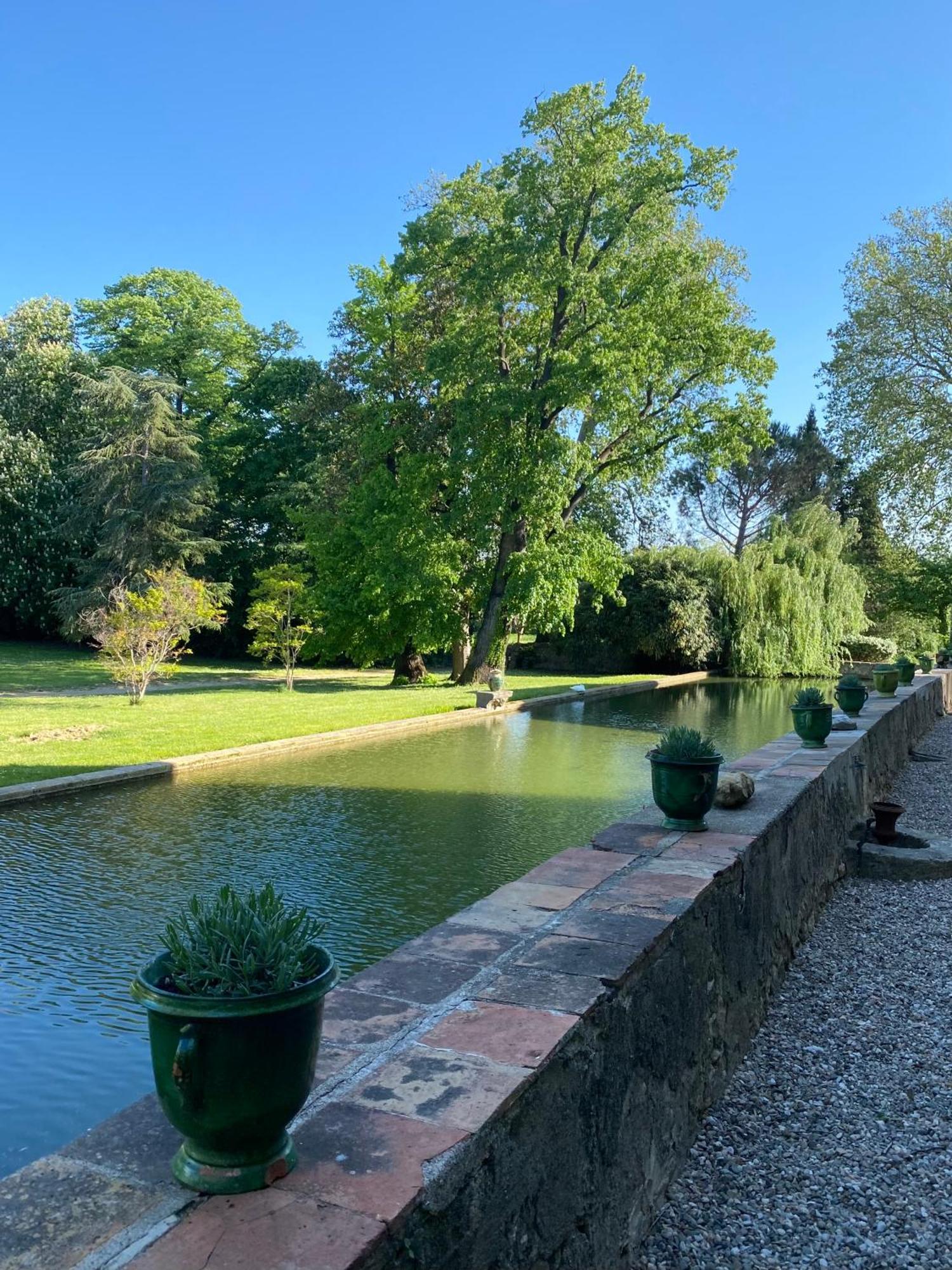Gîte Superbe L'Ecurie XIXème Sallèles-dʼAude Esterno foto